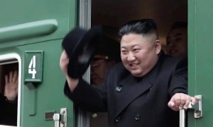 金正恩启程来华，他的神秘专列长什么样？