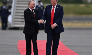 普京还在参加中国重要活动，特朗普再变卦，要让武装力量入乌，普京亮出底牌