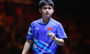 中国大满贯：孙颖莎3-0横扫朱思冰进16强 林诗栋3-1胜户上隼辅
