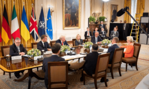 九三阅兵刚结束，有人对我国不满，欧盟外长抹黑中俄，外交部锐评：十分错误、极不负责