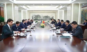 中乌外交部政治磋商在京举行：乌方高度重视对华关系，恪守一个中国原则，双方就乌克兰危机交换意见