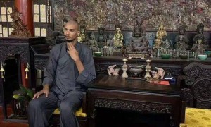 NBA球星文班亚马被曝已在少林寺剃发，将闭关修行10天