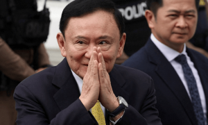 外媒：泰国最高法院判处前总理他信一年监禁